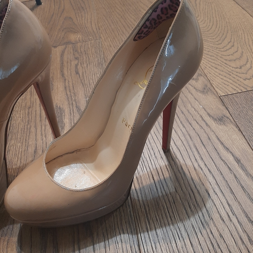 Christian Louboutin beige size 9.5